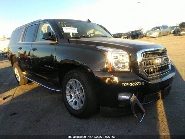2017 GMC Yukon XL, VIN: 1GKS1FKC5HR369352