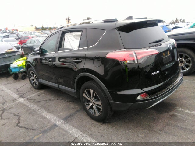 2017 Toyota RAV4, VIN: 2T3WFREV9HW404195