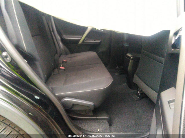 2017 Toyota RAV4, VIN: 2T3WFREV9HW404195