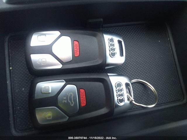 2022 Audi Q5, VIN: WA1GAAFY0N2060767