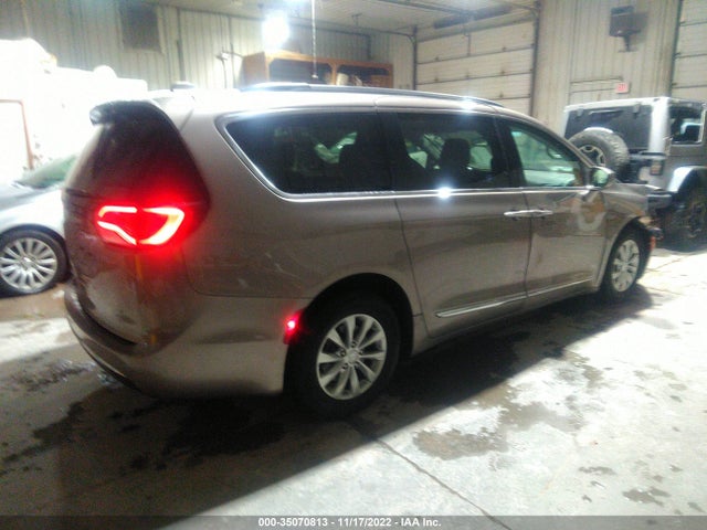 2C4RC1BG3HR823912 Chrysler Pacifica Touring-l