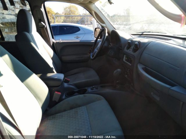 1J4GL48K75W522559 Jeep Liberty Sport