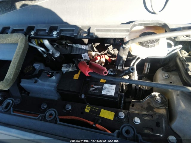 Tesla Model Y Long Range 2021 5YJYGDEE6MF201676 Image 11