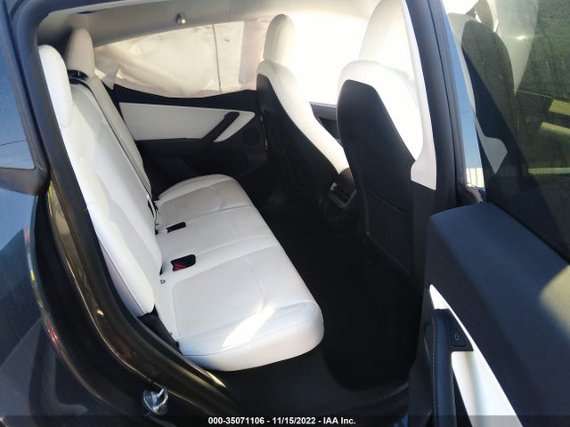 Tesla Model Y Long Range 2021 5YJYGDEE6MF201676 Image 9