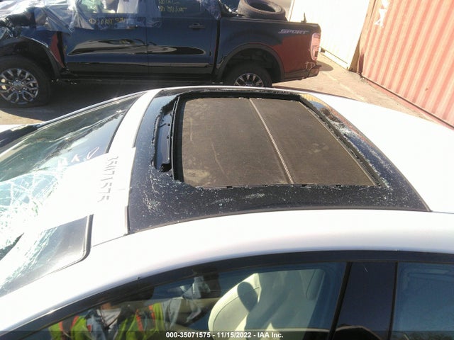 BMW 6 Series 640i 2014 WBA6A0C53ED317332 Image 12