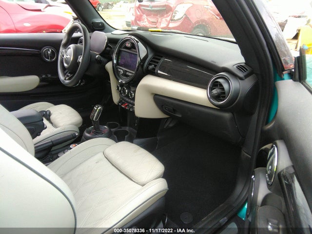 2021 Mini Roadster, VIN: WMWWJ5C05M3M35517
