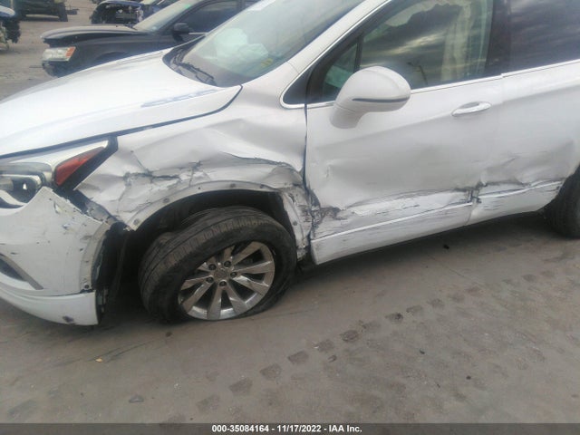 2018 Buick Envision, VIN: LRBFX2SA2JD010125