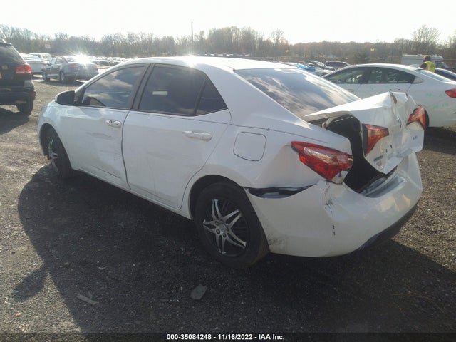 2018 Toyota Corolla, VIN: 2T1BURHE9JC066085