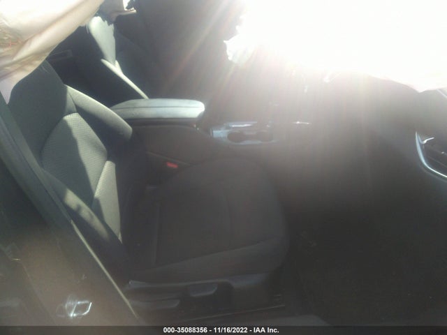 2016 Chevrolet Malibu, VIN: 1G1ZE5ST4GF249351
