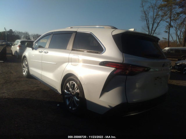2022 Toyota Sienna, VIN: 5TDERKEC0NS084643