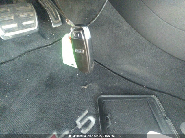2014 Audi S5, VIN: WAUVGAFR9EA011039