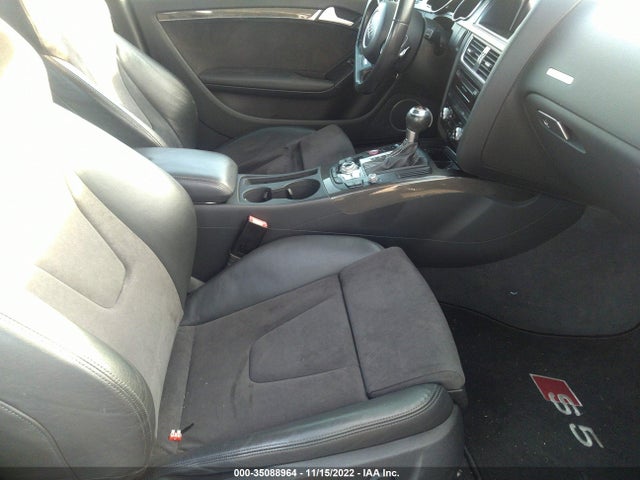2014 Audi S5, VIN: WAUVGAFR9EA011039