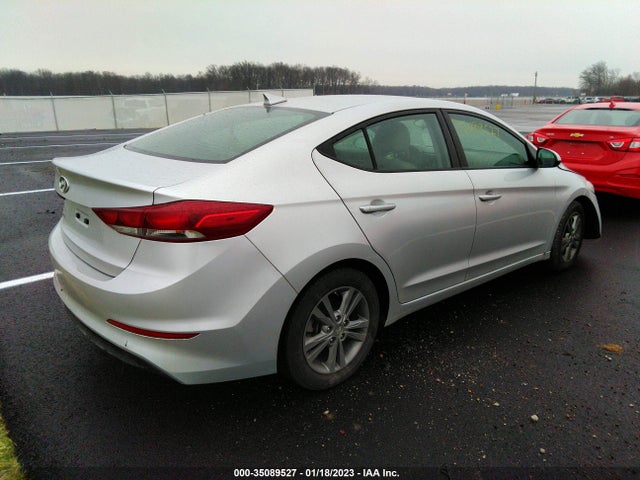 2018 HYUNDAI ELANTRA SEL VIN: 5NPD84LF3JH303425