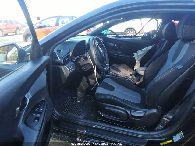 2020 Hyundai Veloster, VIN: KMHTG6AF9LU022814