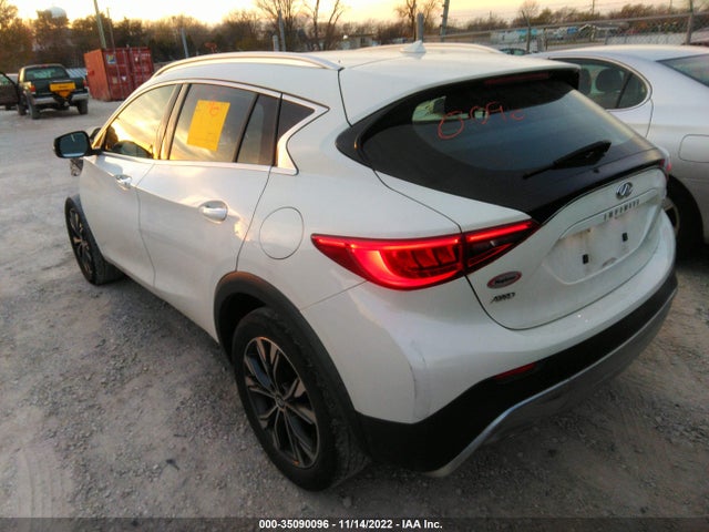 2018 Infiniti QX30, VIN: SJKCH5CR8JA060792