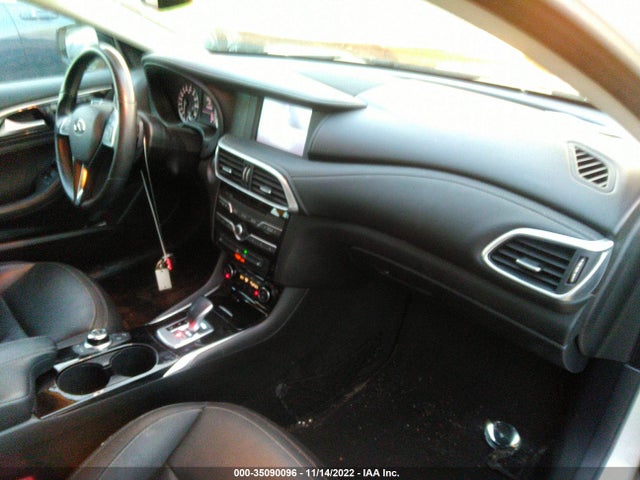 2018 Infiniti QX30, VIN: SJKCH5CR8JA060792