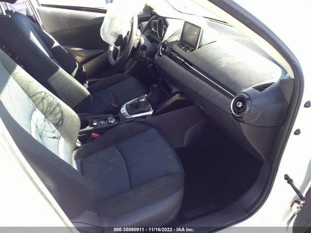 3MYDLBYV1HY155678 Toyota YARIS IA