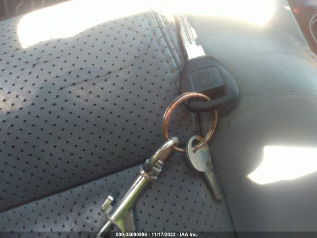 Acura MDX 2003 2HNYD18903H553810 Image 3