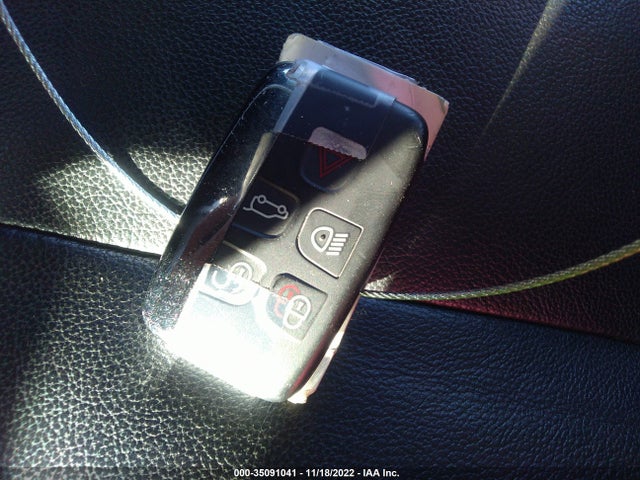 Land Rover LR4 2013 SALAG2D46DA698387 Image 3