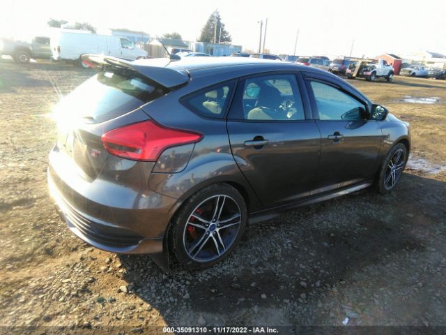 1FADP3L94GL213122 Ford FOCUS ST