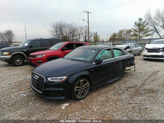 Audi A3 Sedan Premium Plus 2018 WAUJ8GFF1J1018677 Image 2