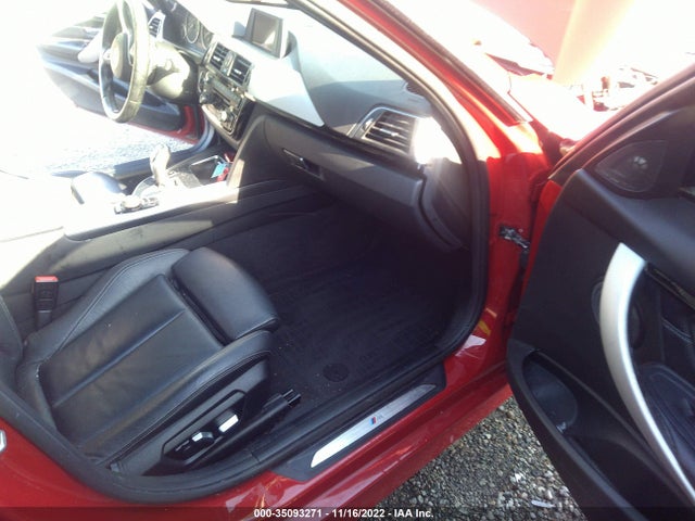 2017 BMW 3 Series, VIN: WBA8D9C3XHA012077
