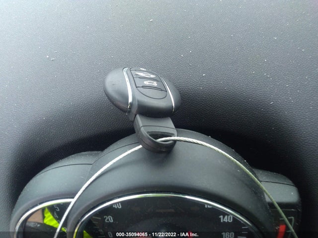 Mini Countryman Cooper 2018 WMZYS7C33J3E07938 Image 3