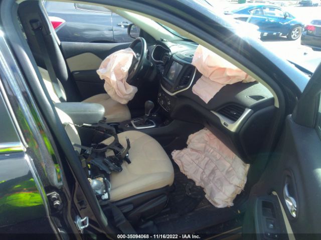 1C4PJMCB7GW181296 Jeep Cherokee Latitude