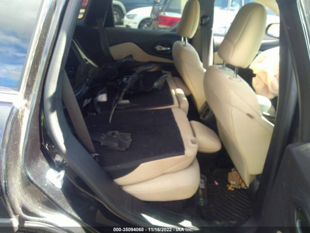 1C4PJMCB7GW181296 Jeep Cherokee Latitude