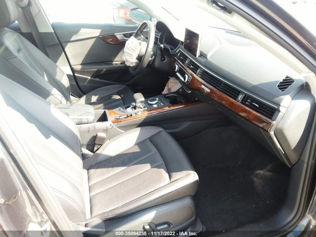2018 Audi A4, VIN: WAUENAF47JA134522