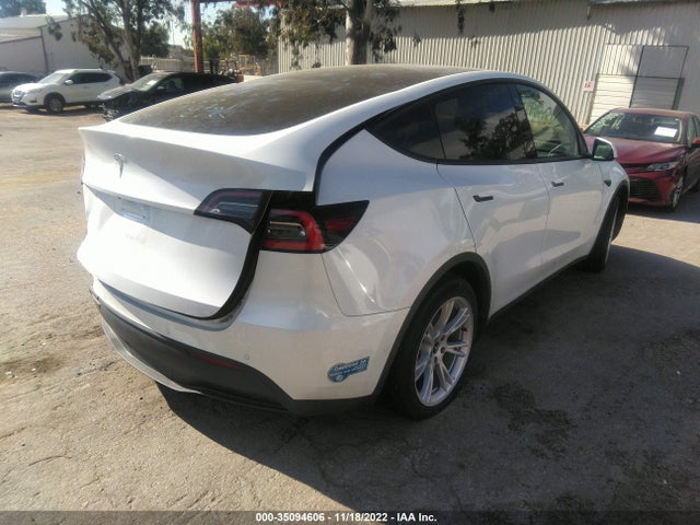 Tesla Model Y Standard Range 2021 5YJYGDED3MF132548 Image 4