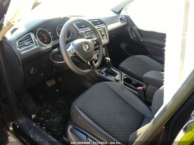3VV0B7AX9JM028328 Volkswagen TIGUAN S
