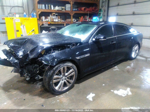 SAJWA2GB8CLV28660 Jaguar XJ