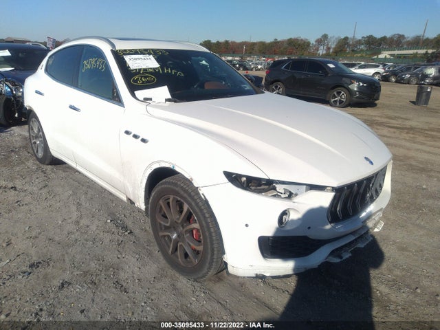 2017 Maserati Levante, VIN: ZN661YUL0HX222744