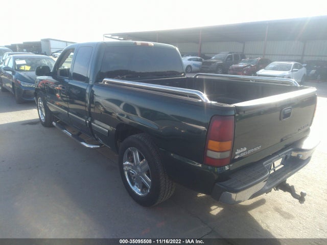 2002 CHEVROLET SILVERADO 1500 LS VIN: 2GCEC19V721126901