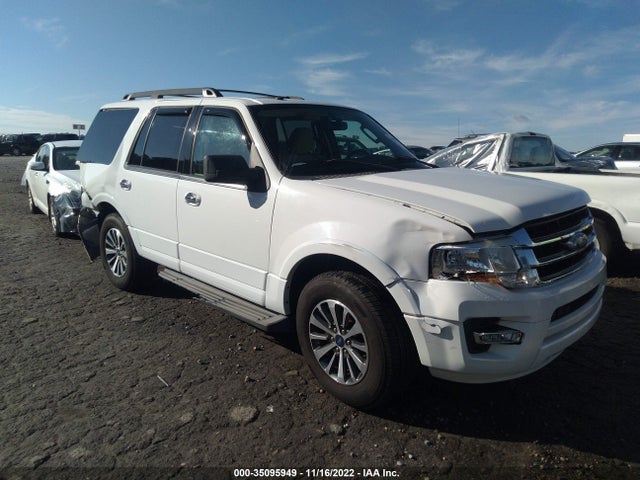 2015 Ford Expedition, VIN: 1FMJU1HT1FEF04562