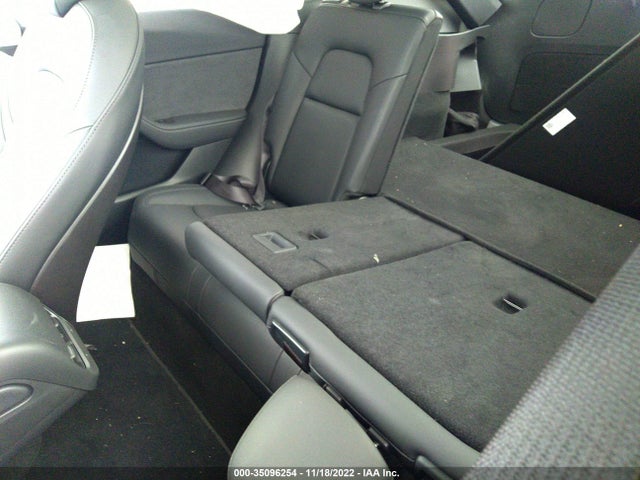 2020 Tesla Model Y, VIN: 5YJYGDEF1LF017785