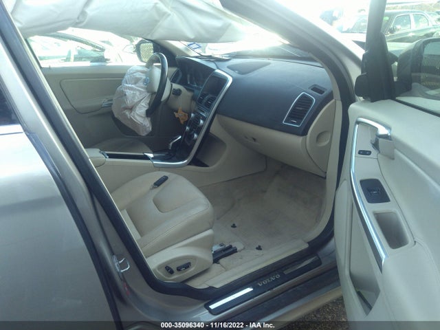 Volvo Xc60 T5 Drive-e Platinum 2015 YV440MDM4F2731532 Image 11