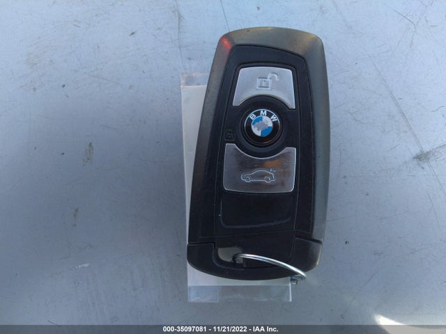BMW 3 Series 320i 2014 WBA3B1G55ENS78351 Image 3