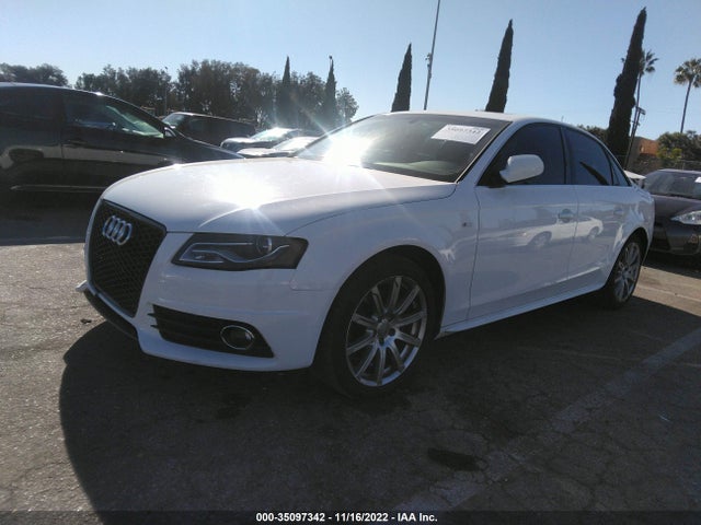 Audi A4 2.0t Premium Plus 2012 WAUEFAFL8CN019508 Image 2