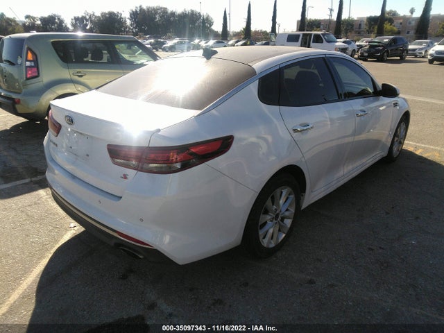 2018 Kia Optima, VIN: 5XXGT4L35JG243631