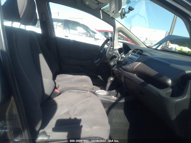 2013 HONDA FIT VIN: JHMGE8H3XDC065633