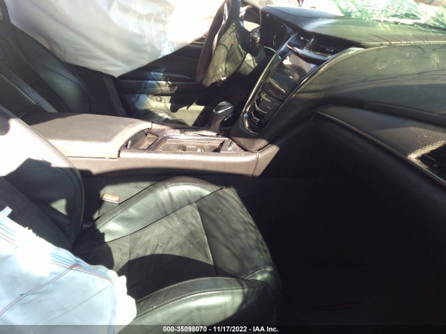 2017 Cadillac CTS, VIN: 1G6A15S65H0216537