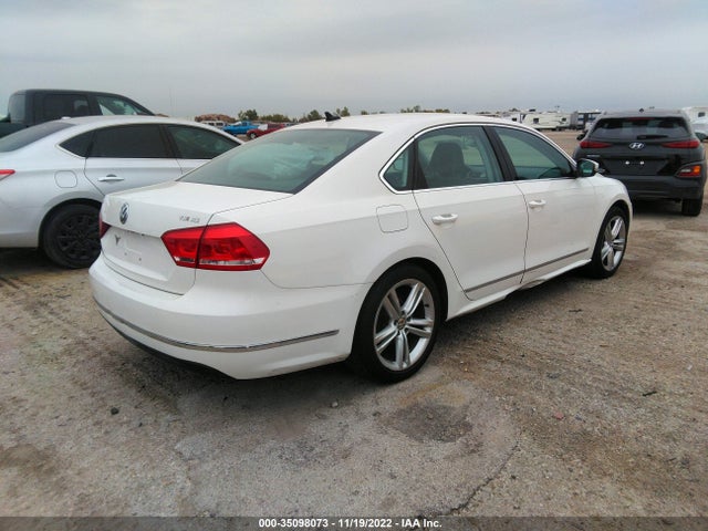 1VWBS7A39FC042174 Volkswagen Passat 1.8t Se W/sunroof & Nav