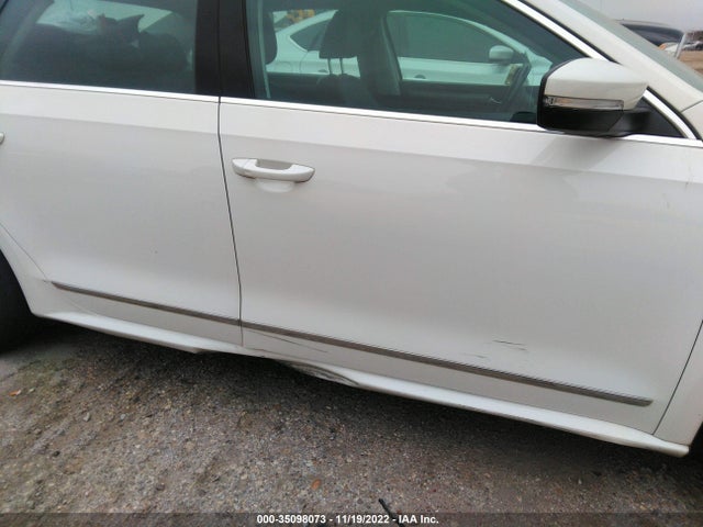 1VWBS7A39FC042174 Volkswagen Passat 1.8t Se W/sunroof & Nav
