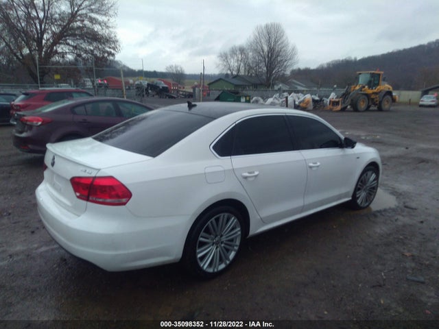 1VWBS7A32FC018508 Volkswagen Passat 1.8t Sport