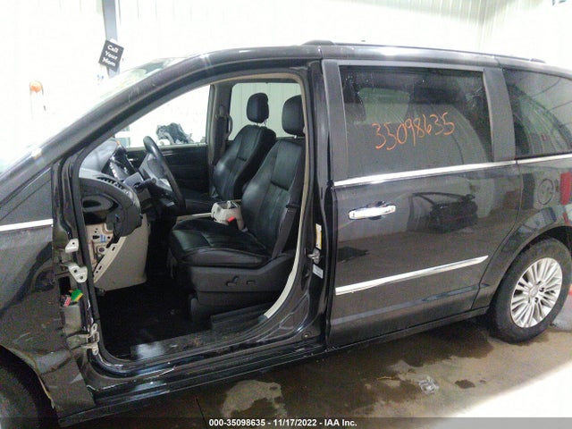 2015 Chrysler Town & Country, VIN: 2C4RC1CG0FR628362