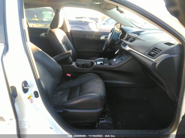 JTHKD5BH6C2112631 Lexus CT 200H