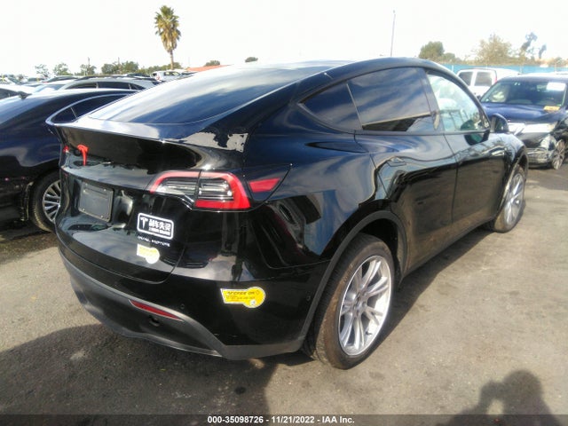 Tesla Model Y Long Range 2022 7SAYGDEE5NF332148 Image 5