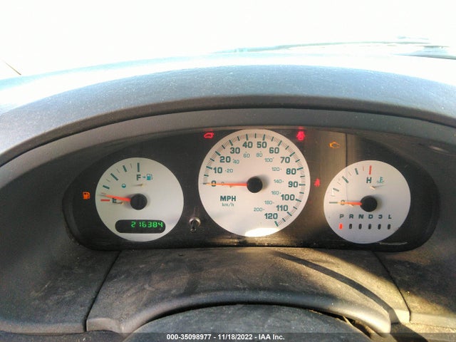 Chrysler Town & Country 2004 1C4GP45R84B512933 Image 8
